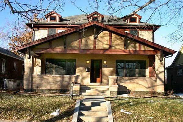 2575 Elm St