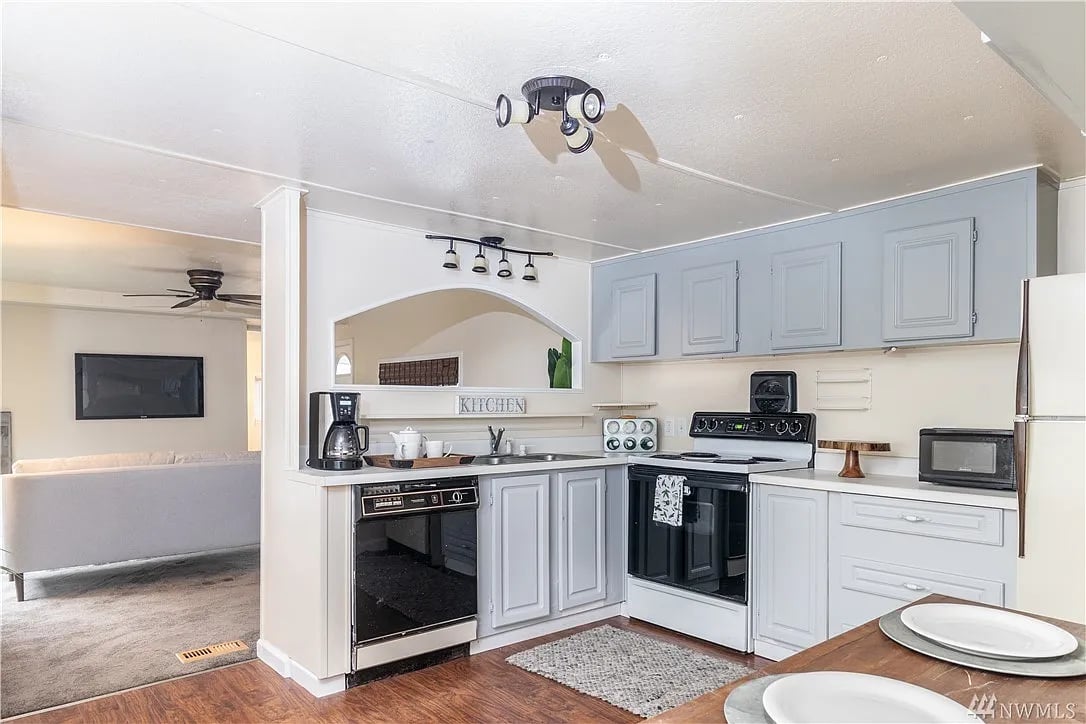 8730 206th St SE TRAILER 27