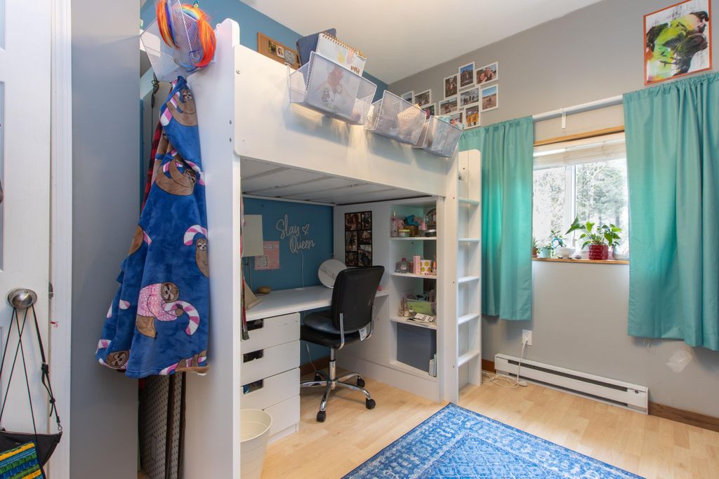 26 Bracken Pkwy