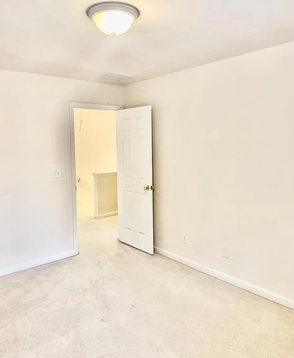 521 Windstone Trl
