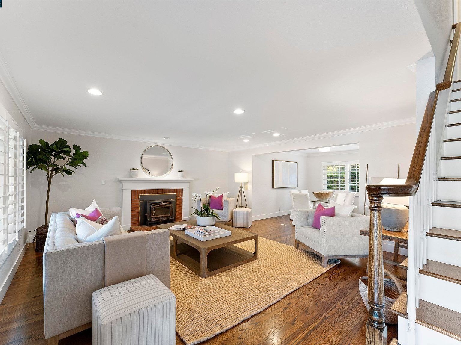 1410 De La Cruz Way