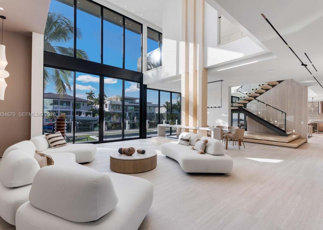 641 Flamingo Dr