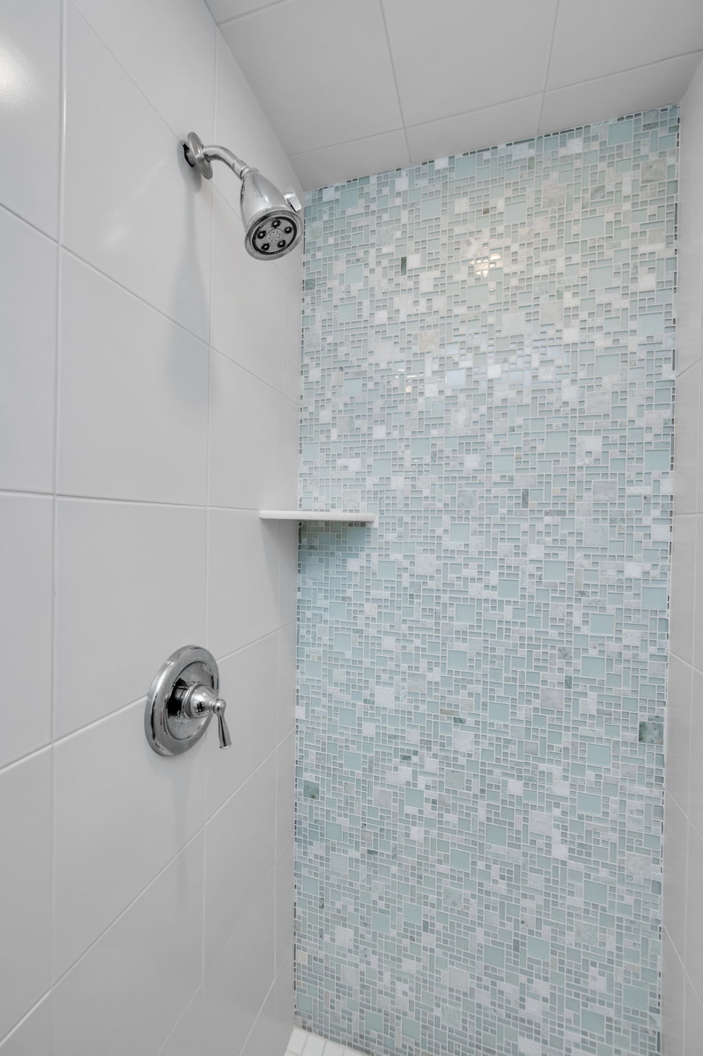 Exclusive Curtis Point Home with Pool