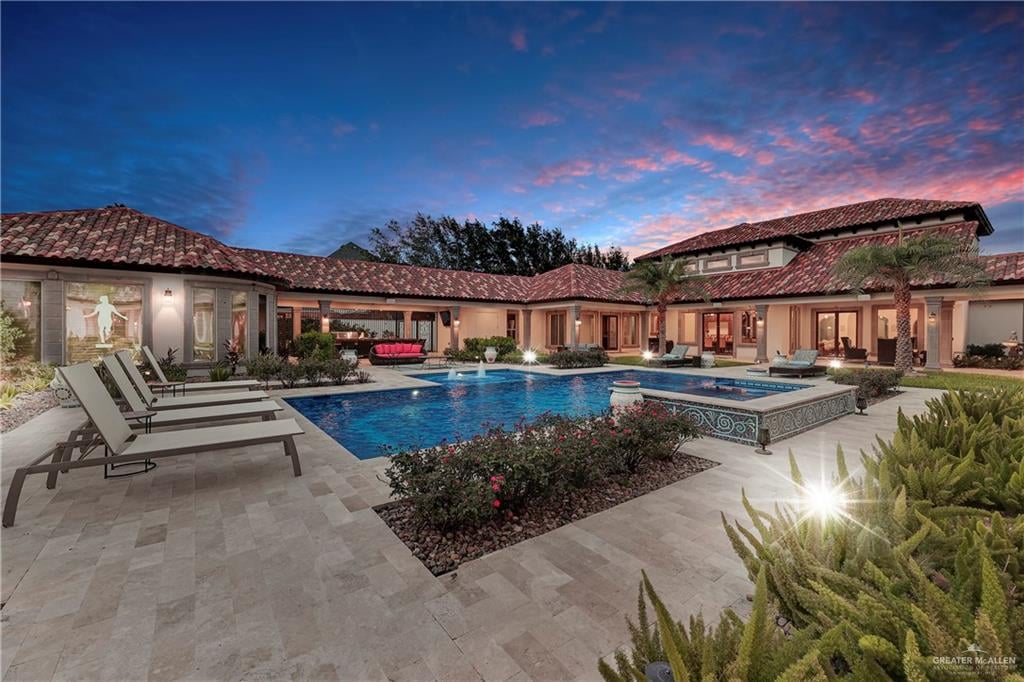 La Hacienda
