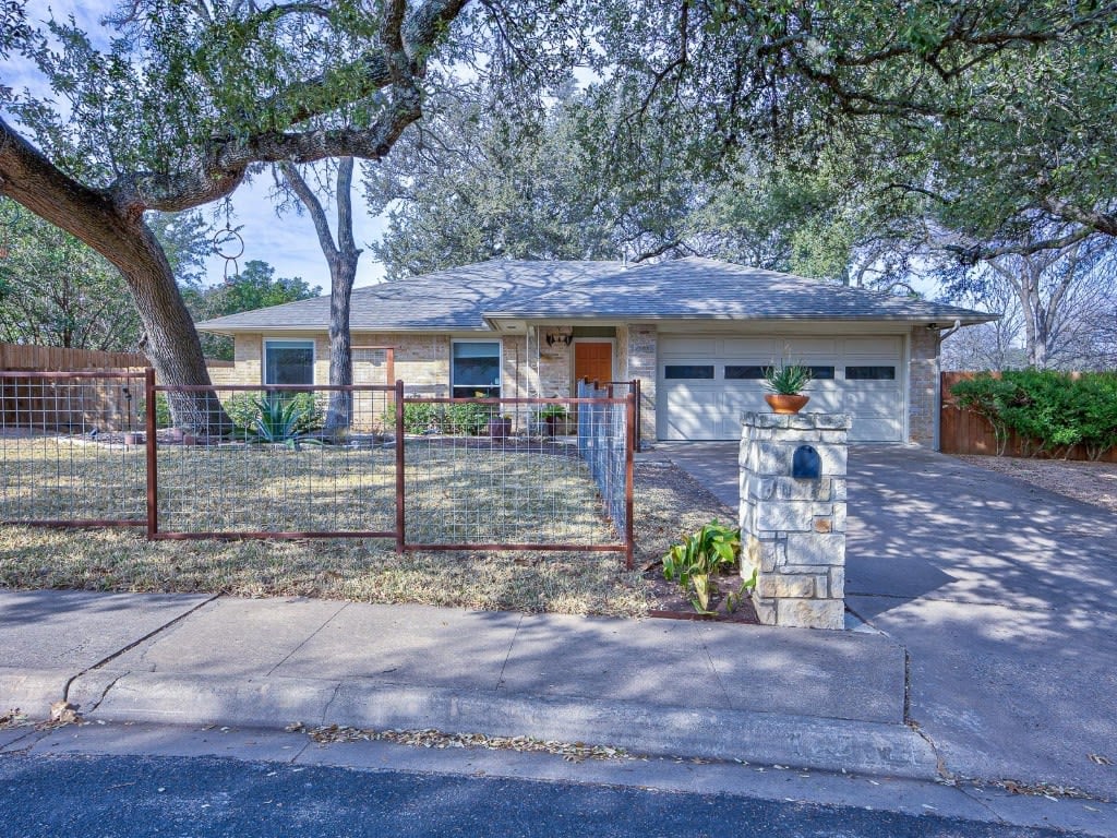 1406 Radam Cir
