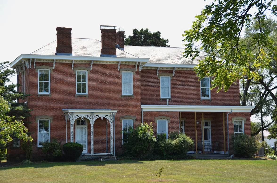 Centerton
