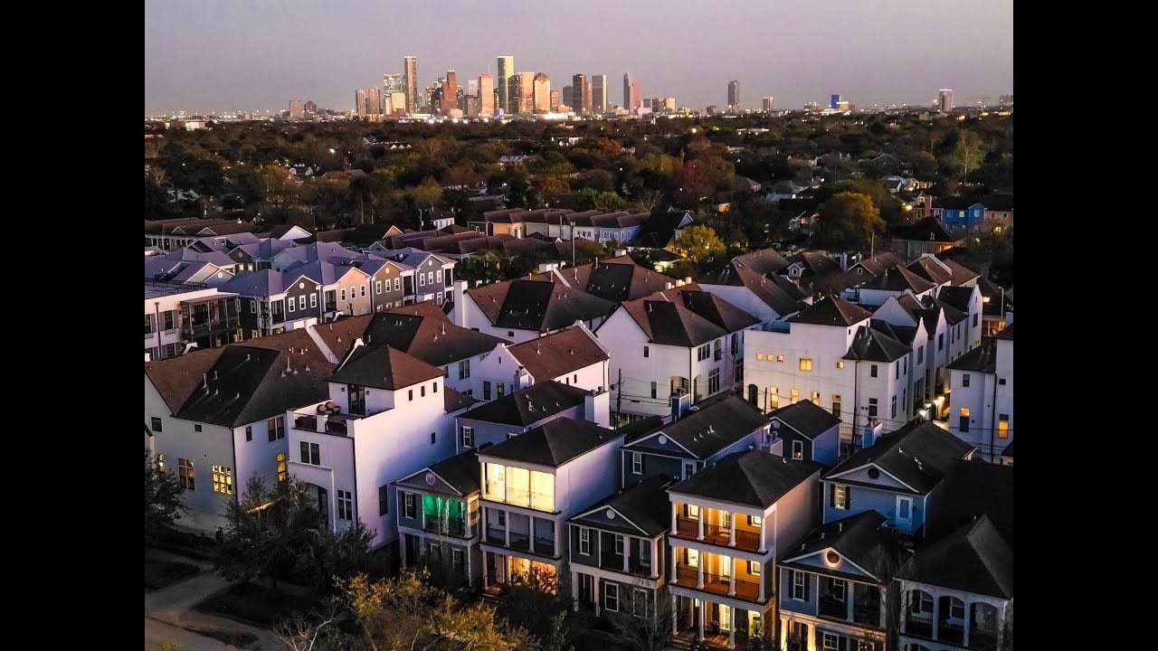 416 W 18th St - Nestled in the heart of the vibrant Houston-Heights