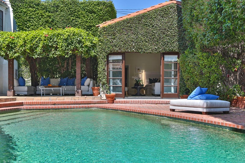 610 Walden Dr