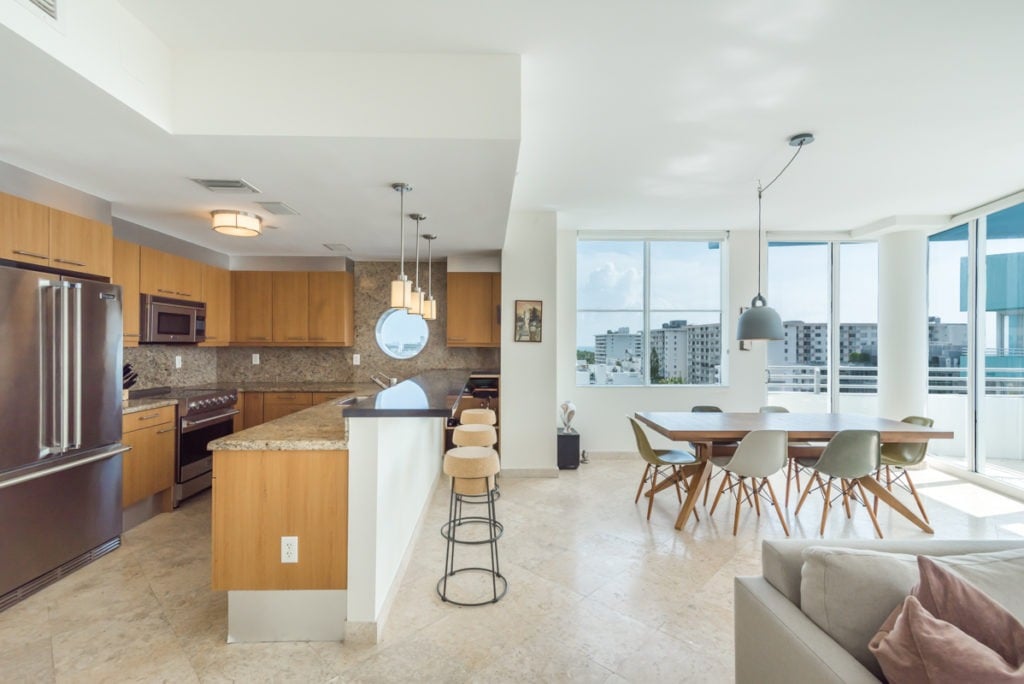 Luxury Sofi 3 Bedroom Lists at $1,675,000!