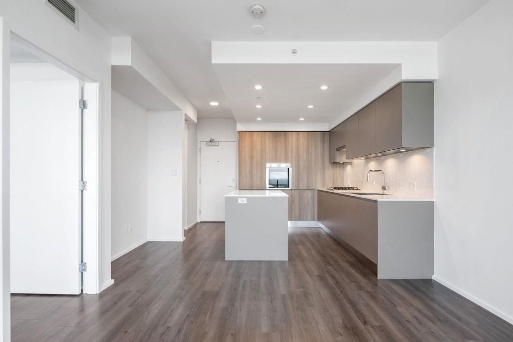 3809 Evergreen Pl, #2108