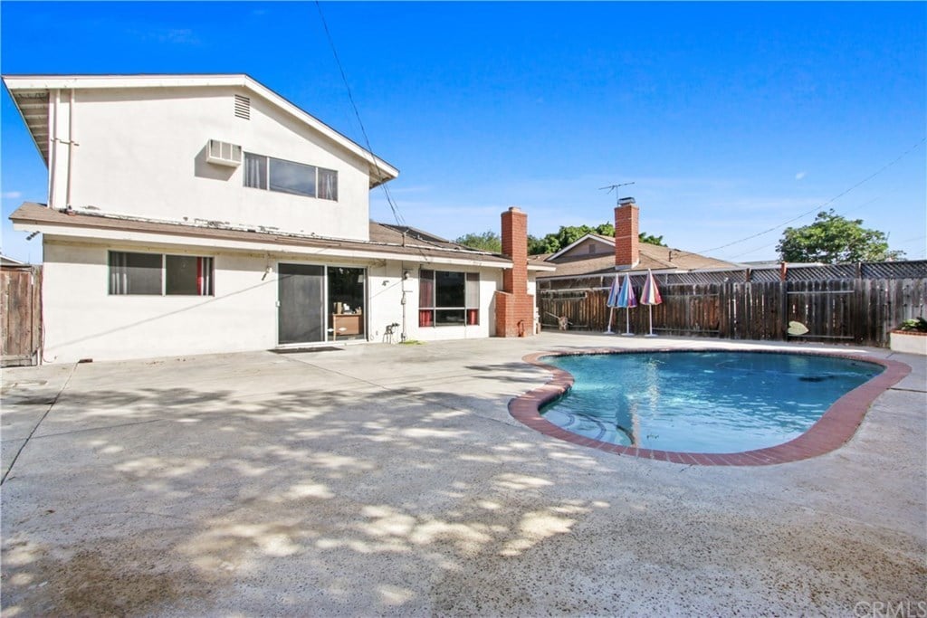 10142 Valley Forge Dr