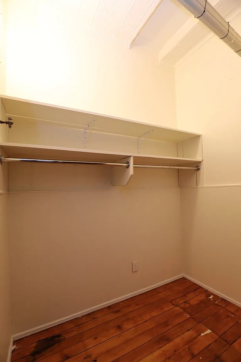 312 Wall St