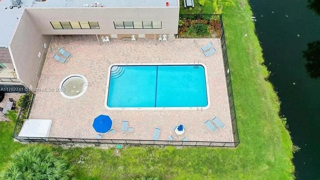 9050 NW 28th St Apt 114