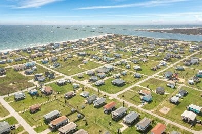 Discover the Perfect Gulf Coast Paradise: Your Dream Home Awaits in Texas!