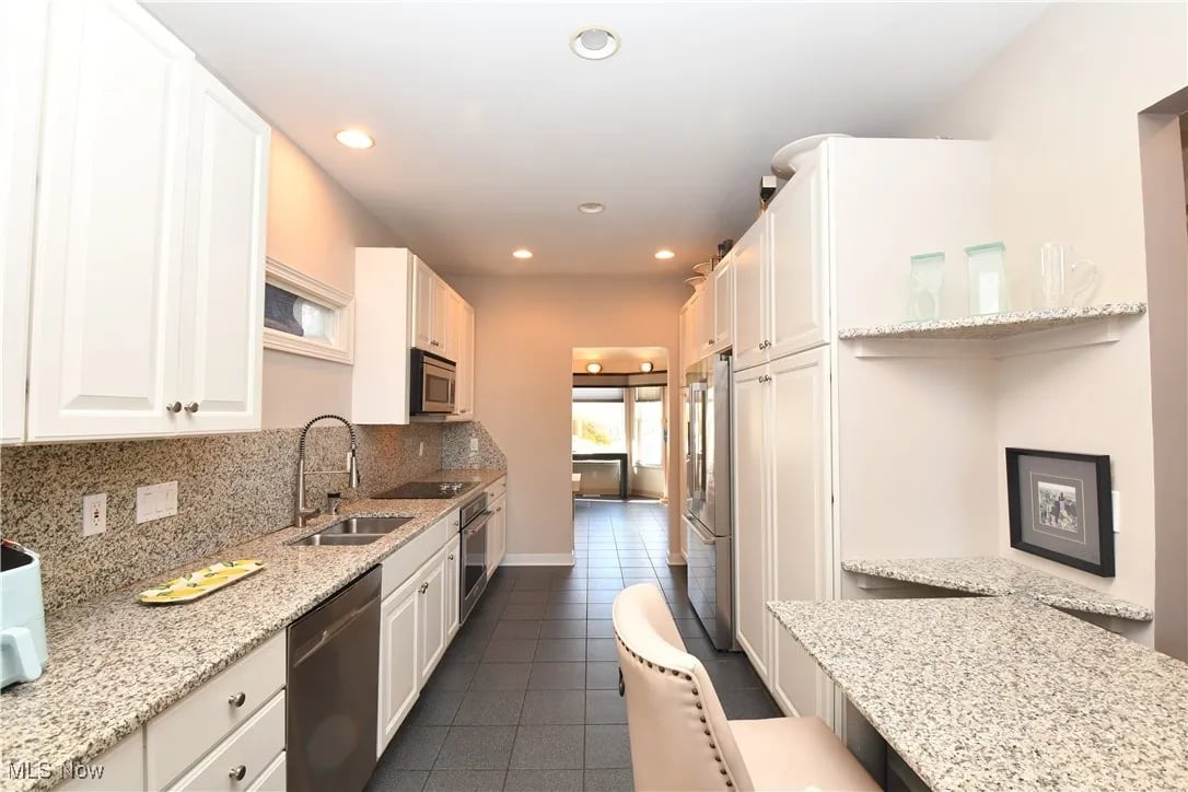 381 W Glengary Cir