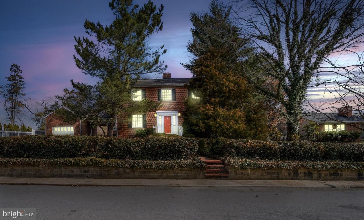 144 Archwood Ave