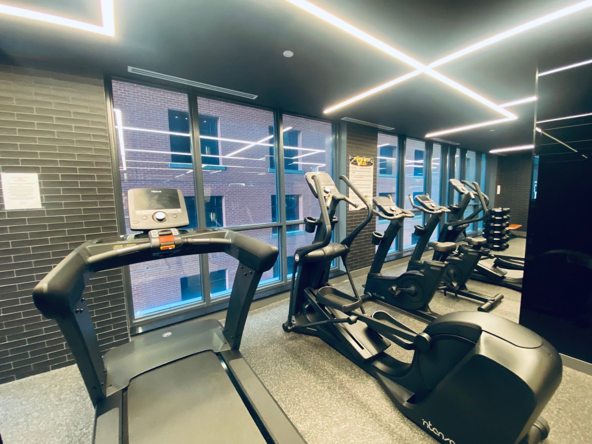 327 King St W Unit: 3805