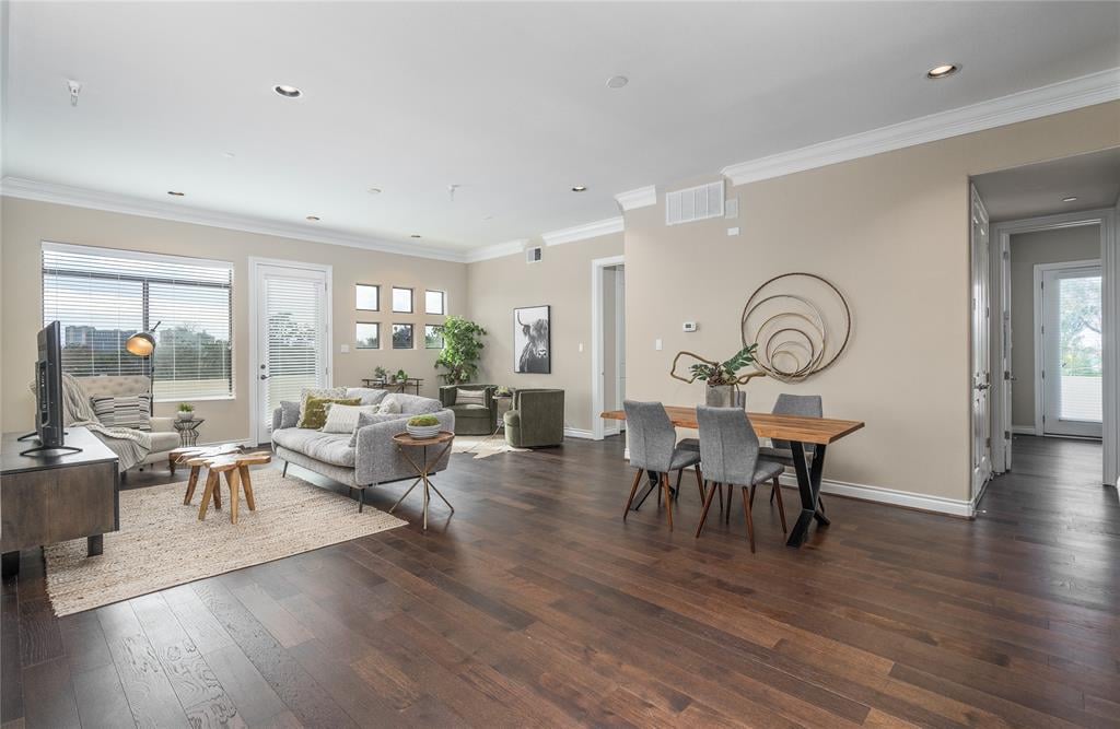 510 Lovett Blvd, #401