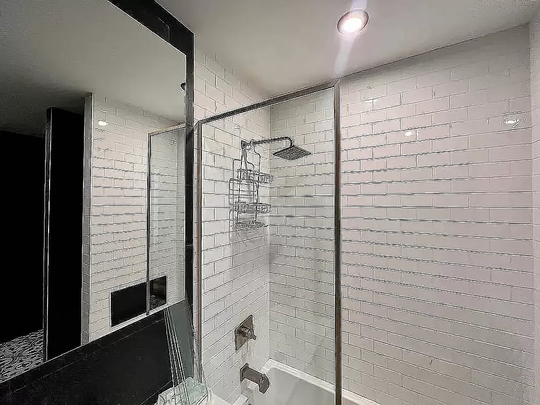 255 Mc Kibbin Street #212