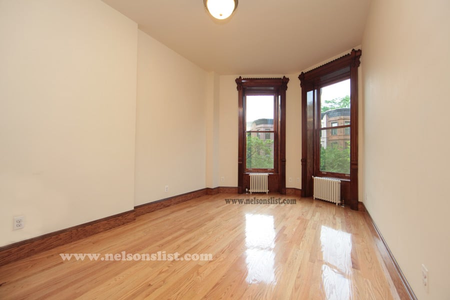 Union St btwn 7th & 8th Ave