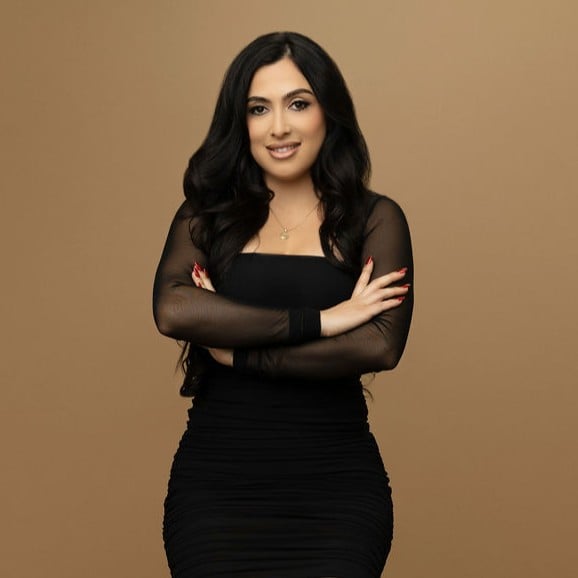 Daisy Becerra Palm Desert, CA Real Estate Agent Headshot