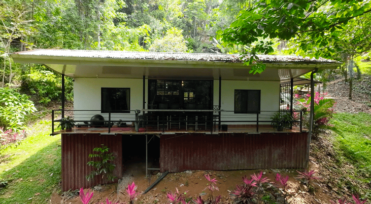 Multi-Home Income Estate Near Marino Ballena National Park