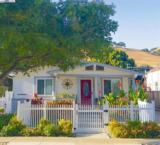 3 homes on one lot - Niles area of Fremont!