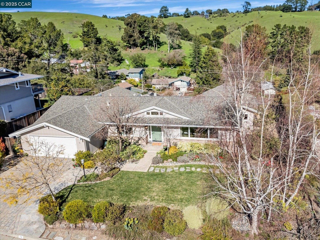 74 Warfield Dr