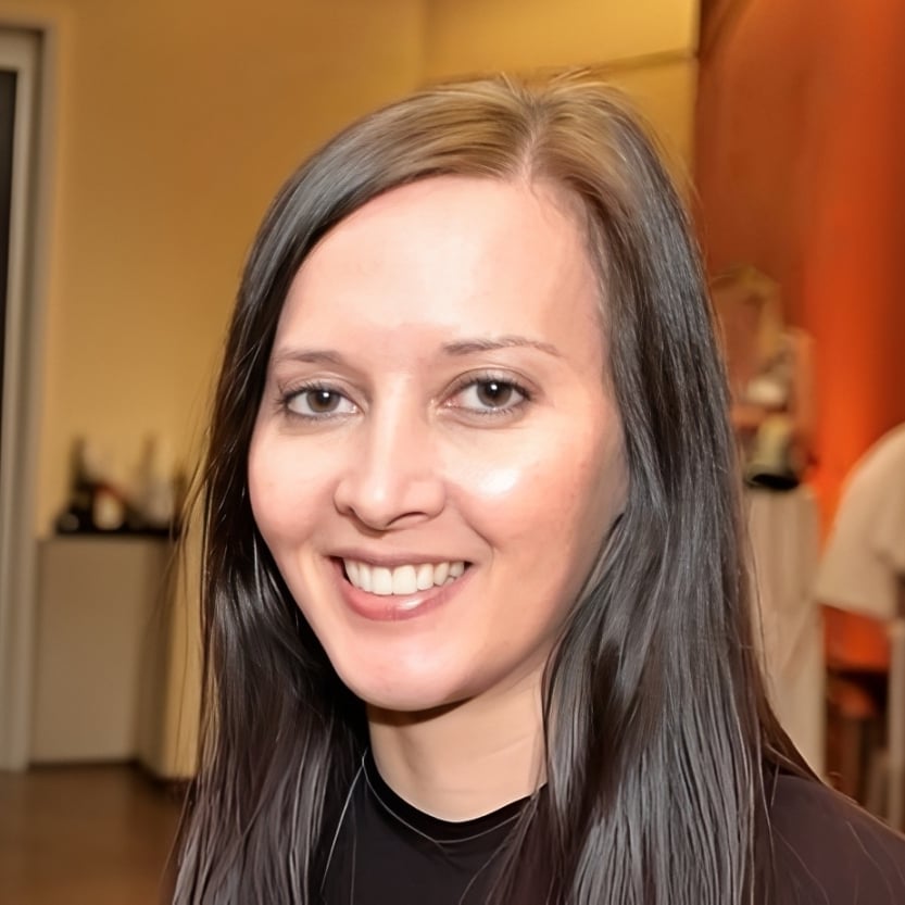 Nicole Giardina Metairie, LA Real Estate Agent Headshot