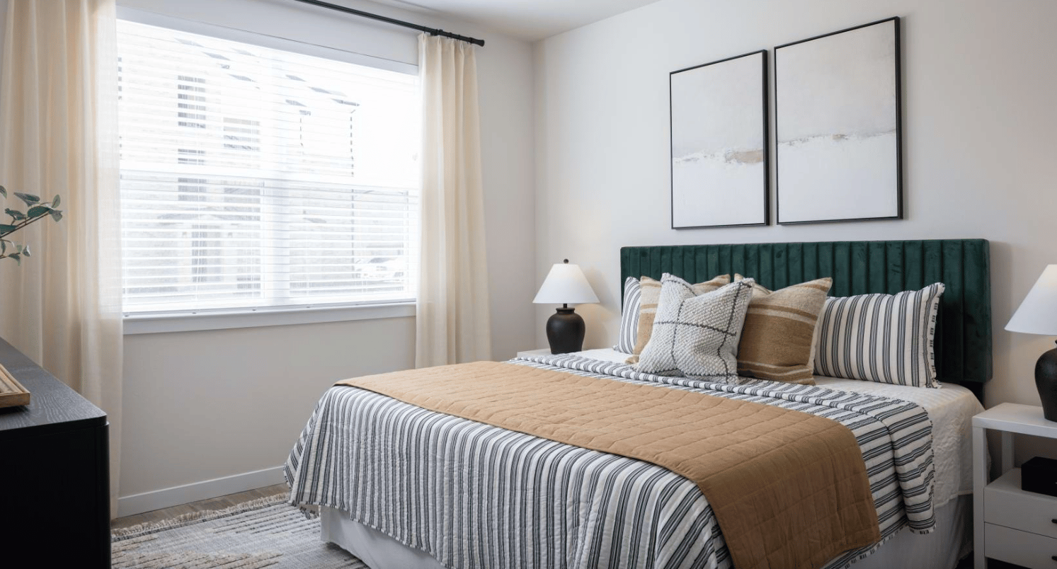 Enjoy up to 2 MONTHS BASE RENT FREE + a $1,250 gift card!