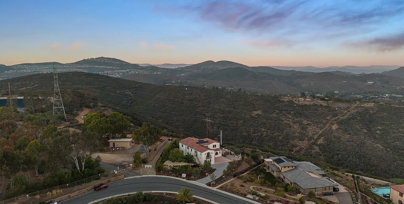 3947 Rancho Summit Dr