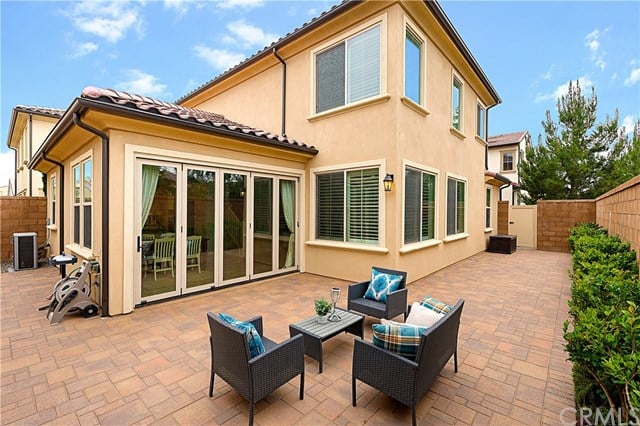 131 Bright Poppy, Irvine 