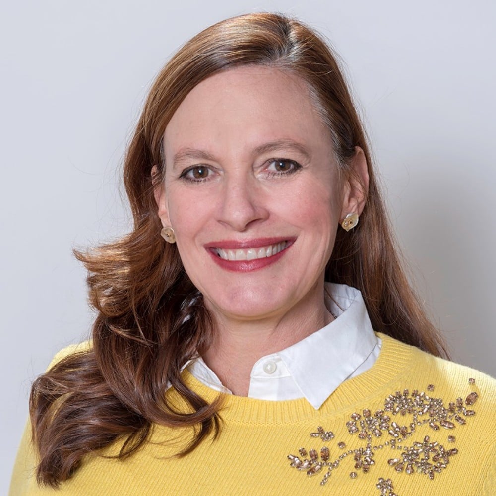 Sarah Schoeneman Fort Bragg, CA Real Estate Agent Headshot