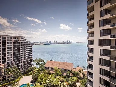 520 Brickell Key Dr #A1616