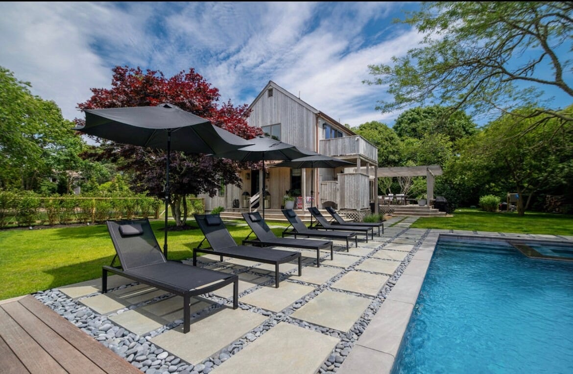 Edgartown Designer Retreat With Pool & Hot Tub