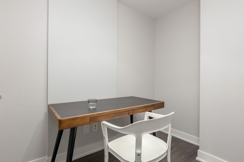 1777 W 7th Ave, #209