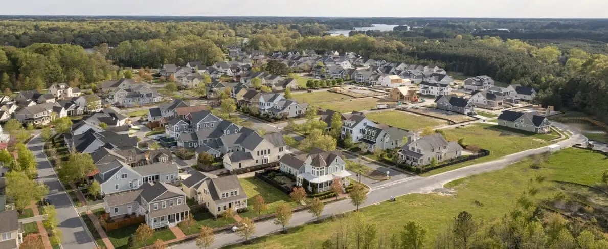 The Biggest Advantages of Buying a Home in the Suburbs
