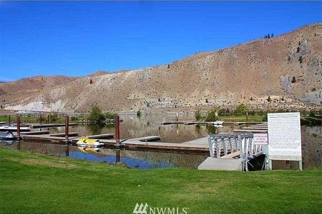 265 Lakefront Dr