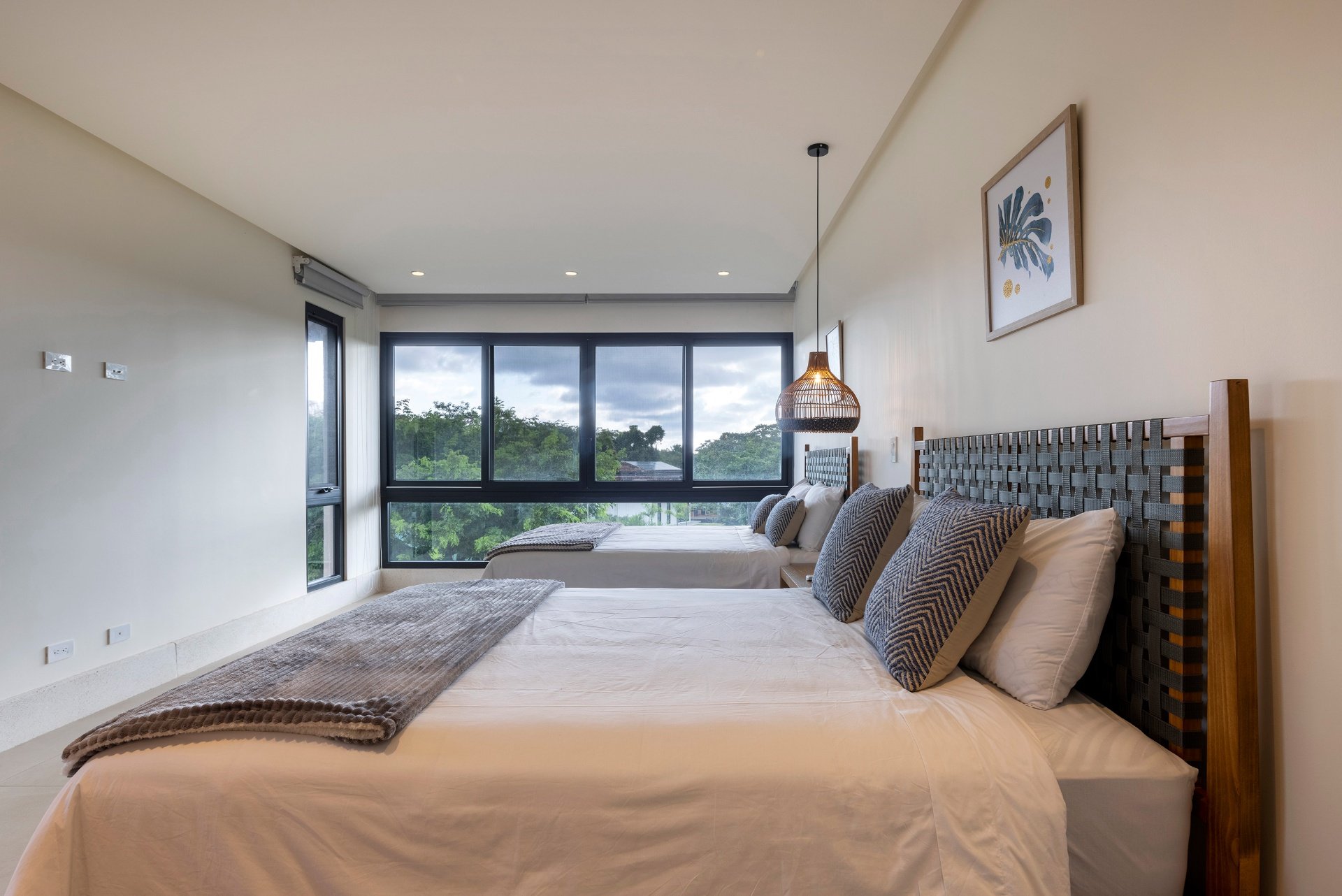 Casa Roacamar:  A Modern Coastal Sanctuary Steps from Playa Bonita