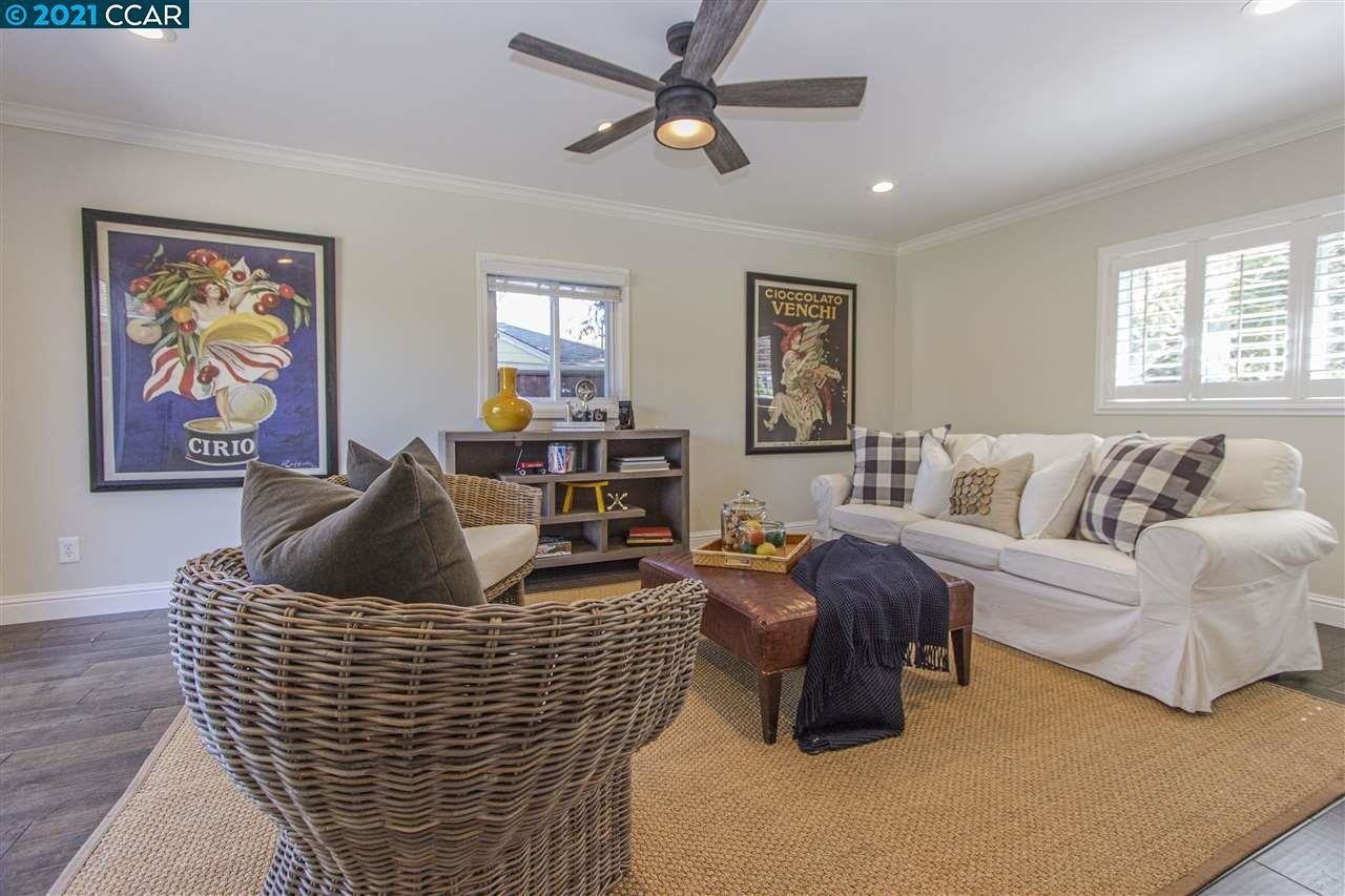 3320 S Lucille Ln