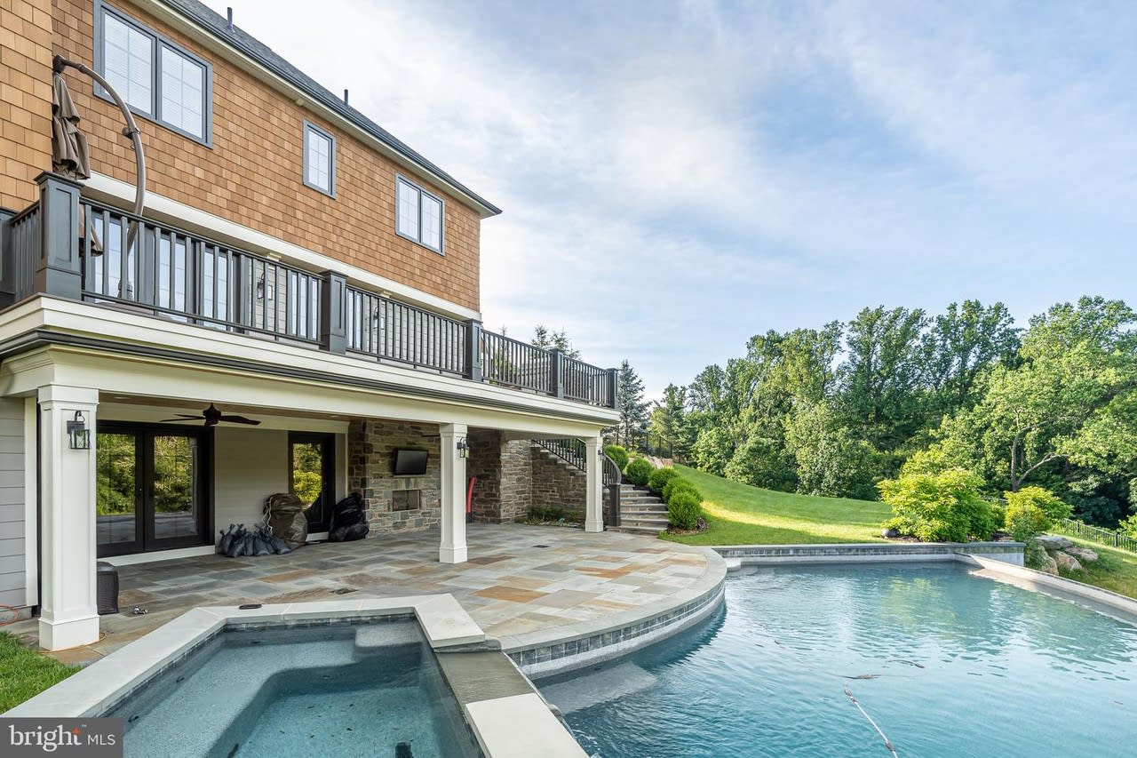 1309 Summer Hill Ln