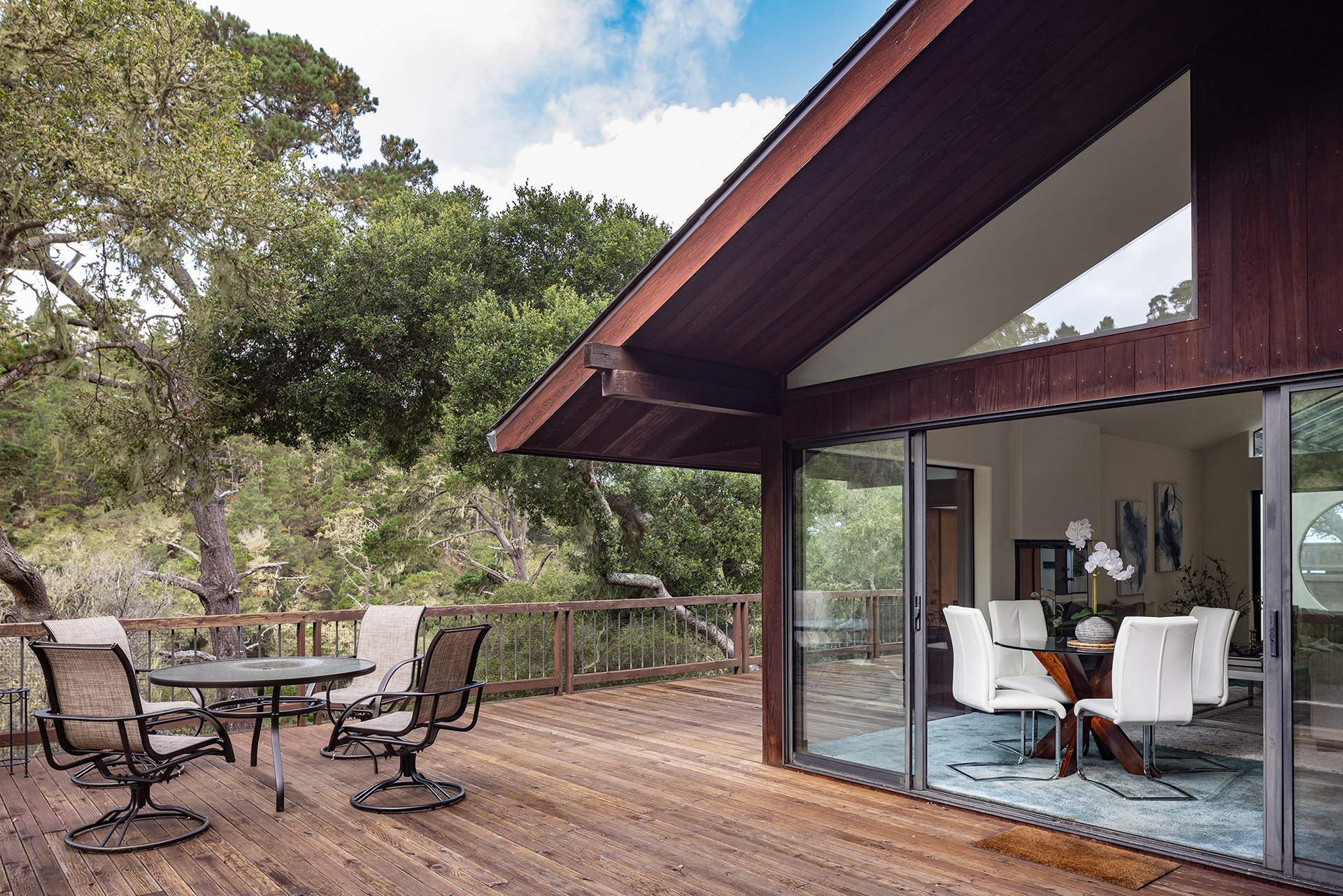 Carmel Bayview Retreat - 571 Viejo Rd