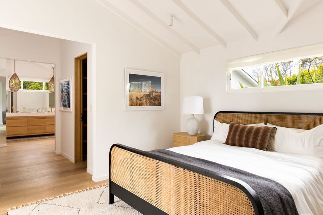 Echelon Pavilion, Grayfox St, 90265