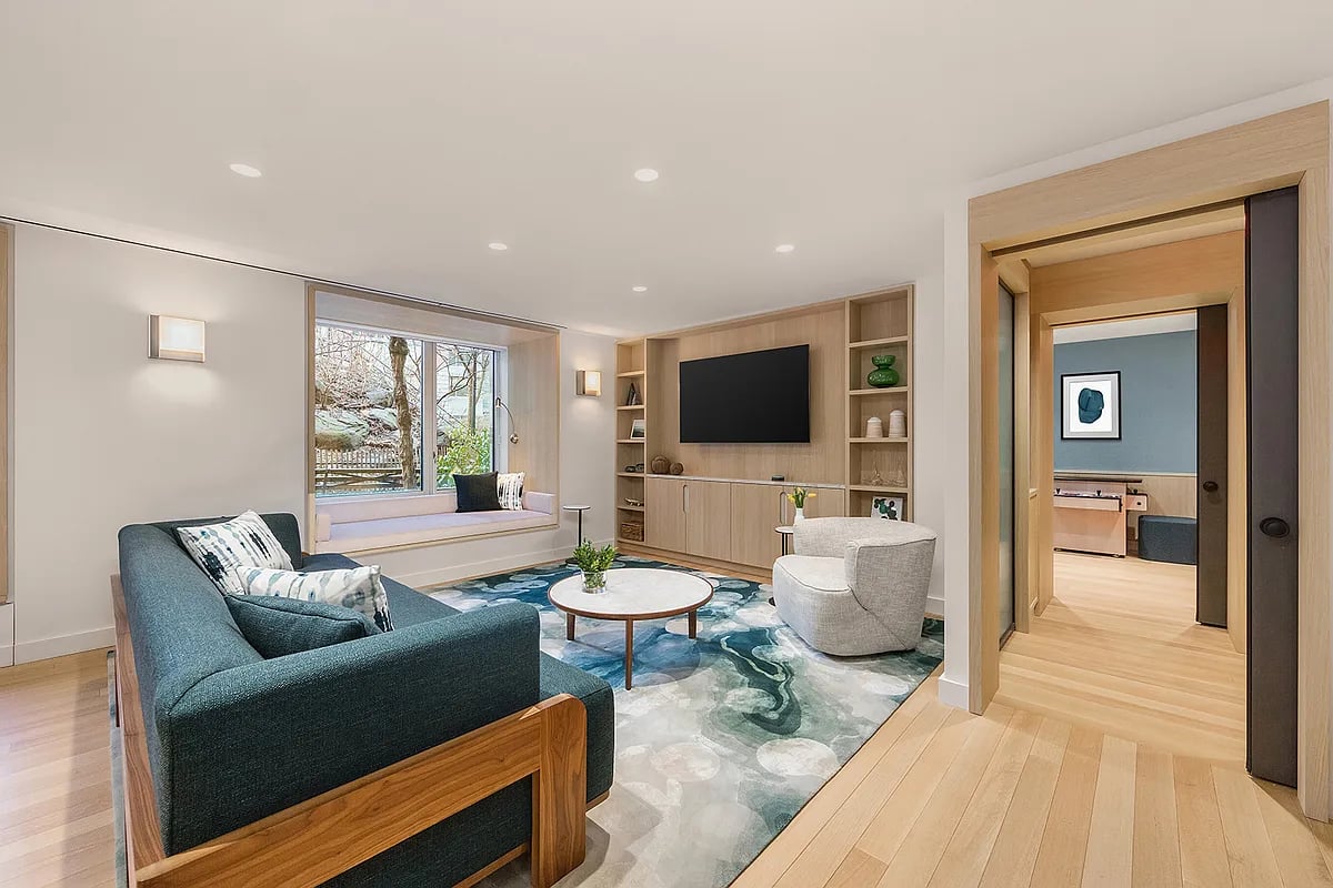 20 River Terrace Unit: 14M