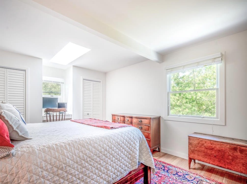 62 Schoolhouse Rd
