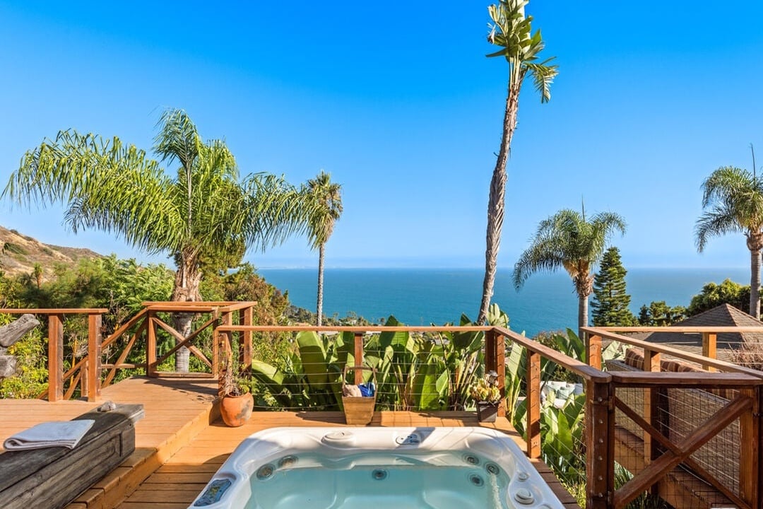 Little Rock Way, 90265