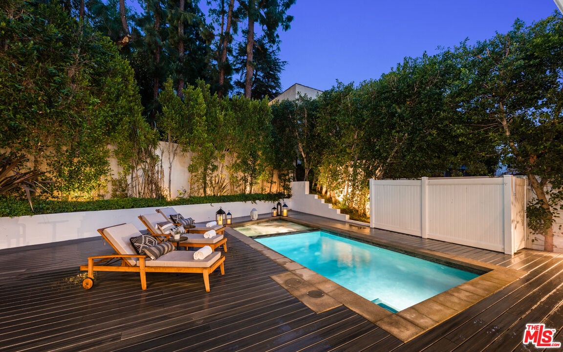 Luminor Heights, Laurel Canyon Blvd, 90046