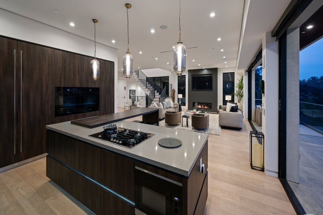 Aurelian Crest, Linda Flora Dr, 90049