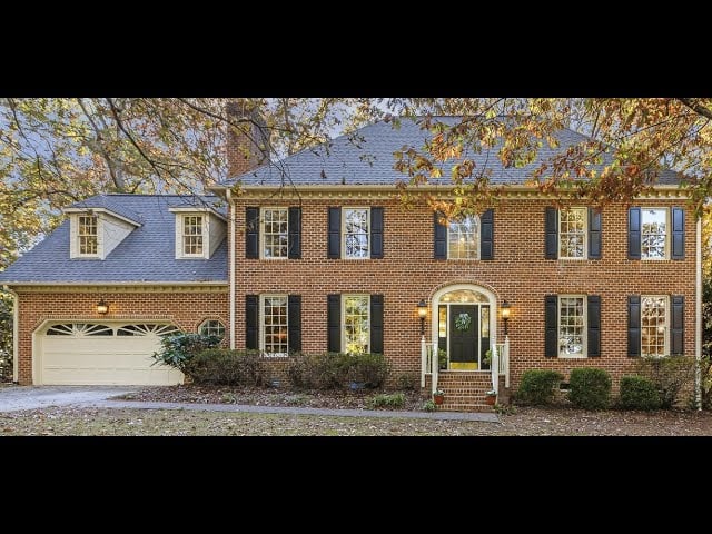 212 Torrey Pines Dr.