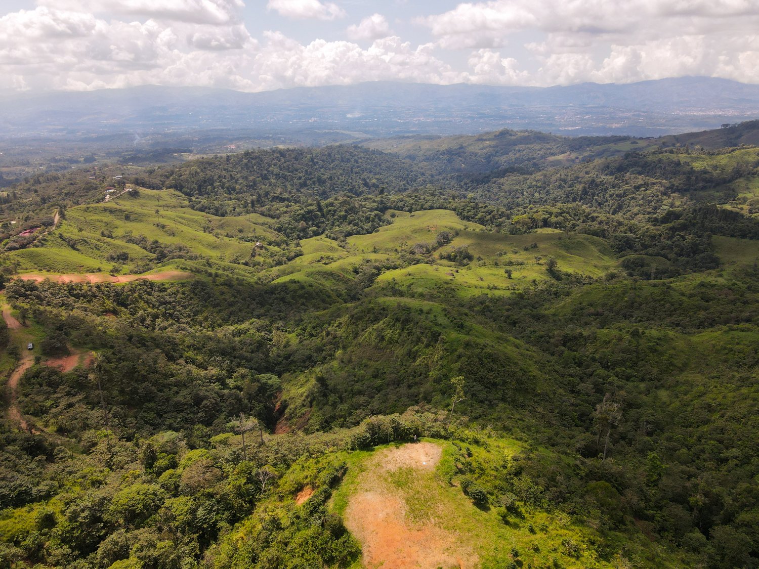 REDUCED! 77-Acre Mountain Paradise with Waterfalls & Epic Views in Santa Elena 